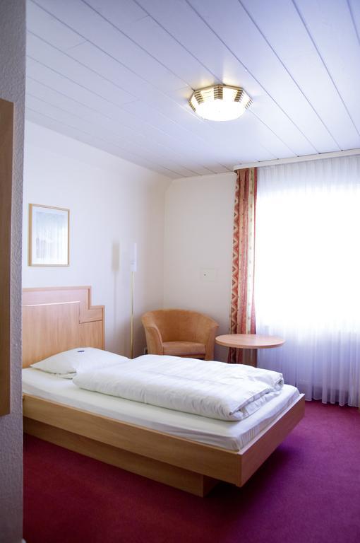 Hotel Am Schloss Darmstaedter Hof Bad Homburg vor der Höhe Habitación foto